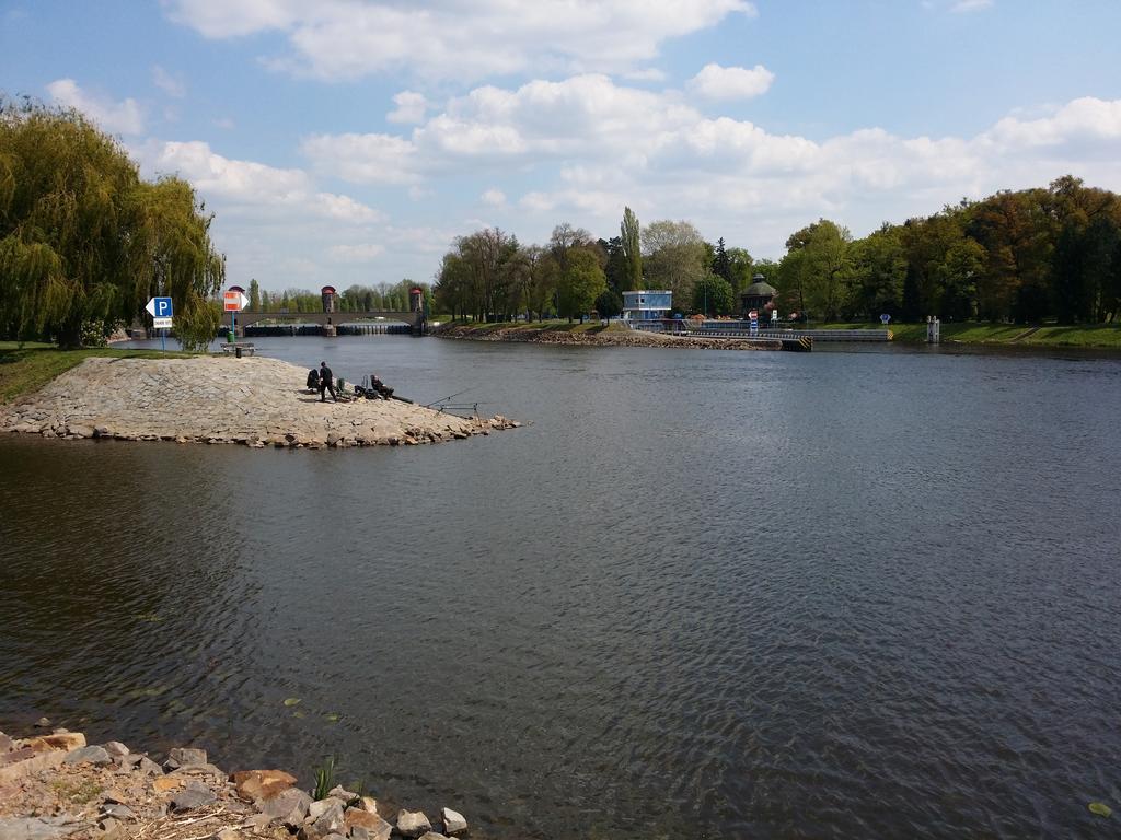 Apartmán U Labe Nymburk Habitación foto
